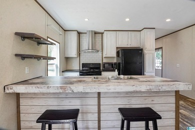 Welcome to easy lake area living in Shelby's Pine Grove Camp! - photo 10