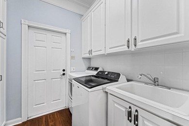 Motivated seller, bring all offers. Welcome to this beautifully - photo 30