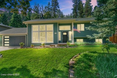 Lake Home For Sale in Coeur d Alene, Idaho