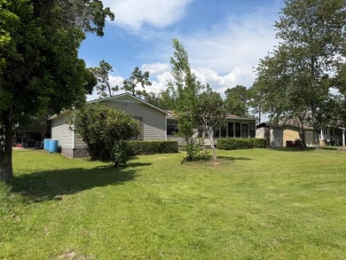 Located on the beautiful big water of Lake Seminole, this 3 - photo 21