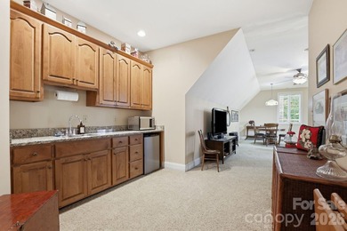 Extraordinary lakefront properties begin with extraordinary - photo 22