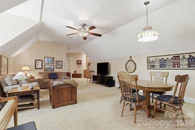 Extraordinary lakefront properties begin with extraordinary - photo 23