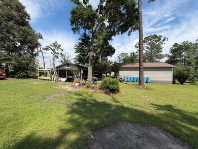 Located on the beautiful big water of Lake Seminole, this 3 - photo 24