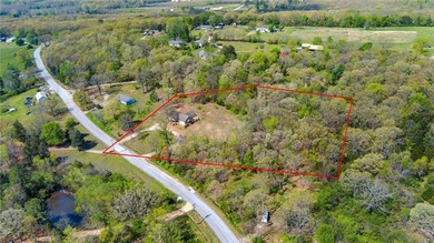 Charming 3-Bedroom home on 3 Acres - Lake Sequoyah Area! Nestled - photo 28