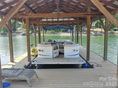 Extraordinary lakefront properties begin with extraordinary - photo 34