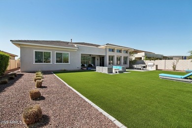 Extensively upgraded Desert Contemporary Toll Brothers home in - photo 37