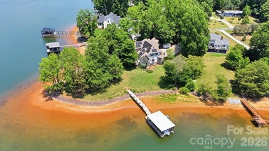 Extraordinary lakefront properties begin with extraordinary - photo 41