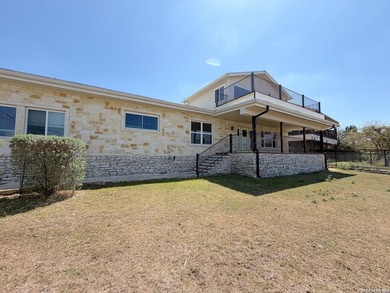 MOTIVATED SELLER. Charming Canyon Lake Retreat with Panoramic - photo 2