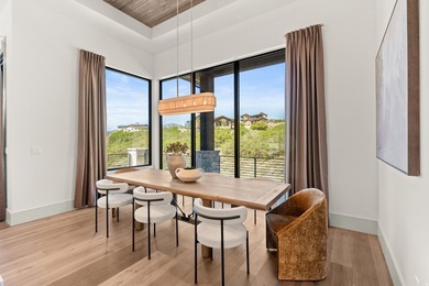 Nestled on a quiet cul-de-sac in desirable Hideout, this - photo 14