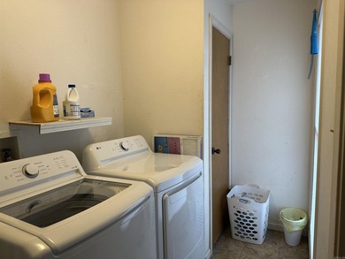 Hunters Paradise!! Beautiful 3 bedroom, 2 full bath home sitting - photo 20