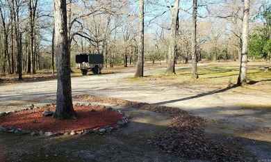 Hunters Paradise!! Beautiful 3 bedroom, 2 full bath home sitting - photo 43