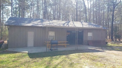 Hunters Paradise!! Beautiful 3 bedroom, 2 full bath home sitting - photo 44