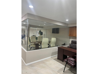 This boutique condominium commercial unit excellent for senior - photo 13