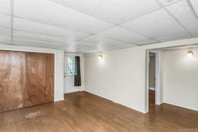 Tucked away in the desirable community of Glen Cove, this - photo 15