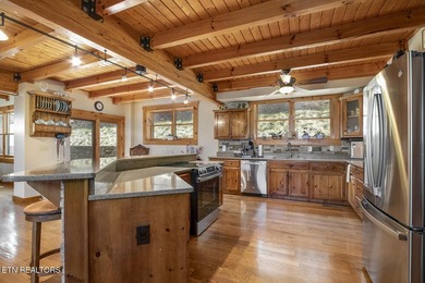 STUNNING! Luxury log home nestled on just over 8 acres with 270 - photo 17