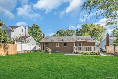 Tucked away in the desirable community of Glen Cove, this - photo 18