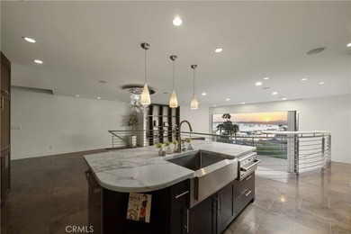 Perched on the coveted Corona del Mar bluff, this exceptional - photo 10