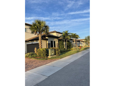 (private lake, pond, coastal) Condo For Sale in Boca Raton Florida