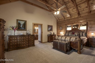 STUNNING! Luxury log home nestled on just over 8 acres with 270 - photo 32