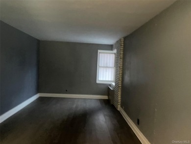 One Bedroom unit located on the first floor with large living - photo 3