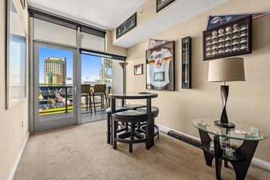 The Ultimate *FAN CAVE* with Breathtaking 11th-Floor Views Over - photo 13