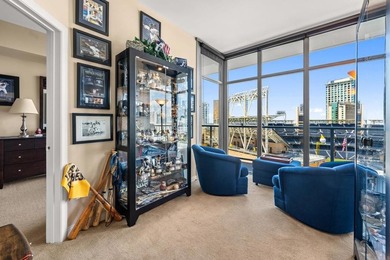 The Ultimate *FAN CAVE* with Breathtaking 11th-Floor Views Over - photo 16