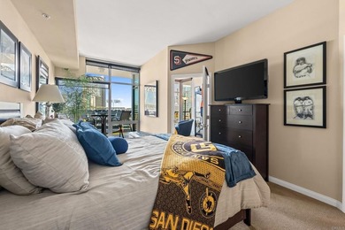 The Ultimate *FAN CAVE* with Breathtaking 11th-Floor Views Over - photo 21