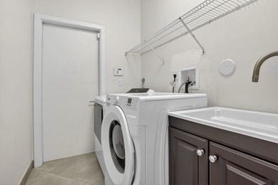 Best unobstructed view! Totally updated kitchen & bathrooms in - photo 21