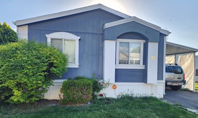 Corner lot! Central A/C! Granite countertops! This home is ready - photo 1
