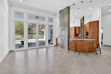Best unobstructed view! Totally updated kitchen & bathrooms in - photo 23