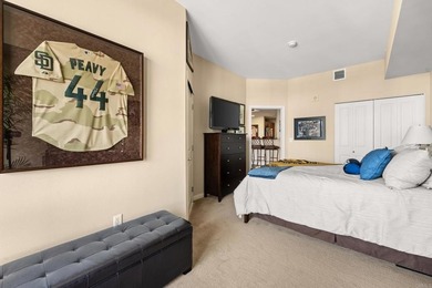 The Ultimate *FAN CAVE* with Breathtaking 11th-Floor Views Over - photo 24