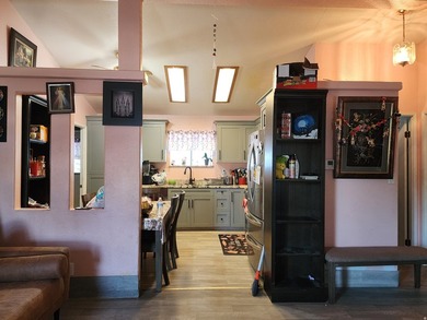 Corner lot! Central A/C! Granite countertops! This home is ready - photo 5