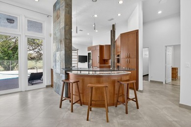 Best unobstructed view! Totally updated kitchen & bathrooms in - photo 26