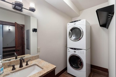 Luxury Ridgeview Lodge Condo at Schweitzer Mountain Resort - photo 28
