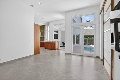 Best unobstructed view! Totally updated kitchen & bathrooms in - photo 29
