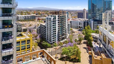 The Ultimate *FAN CAVE* with Breathtaking 11th-Floor Views Over - photo 31