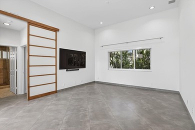 Best unobstructed view! Totally updated kitchen & bathrooms in - photo 31