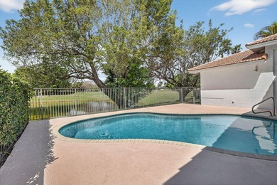 Best unobstructed view! Totally updated kitchen & bathrooms in - photo 45
