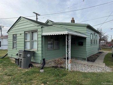 Detroit River Home Sale Pending in Ecorse Michigan