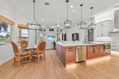 Welcome to a beautifully updated Wellington residence that - photo 11