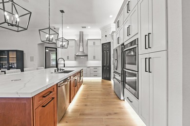 Welcome to a beautifully updated Wellington residence that - photo 14