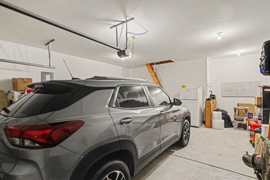 Welcome to this beautifully appointed 3-bedroom, 2-bath home - photo 25