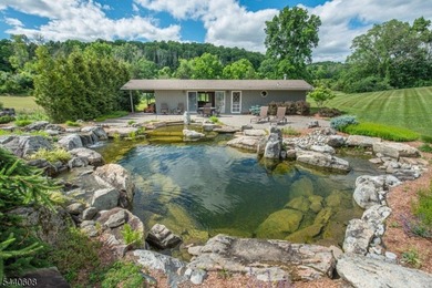 AN EXTRAORDINARY PRIVATE ESTATE RETREAT ON OVER 3 BEAUTIFULLY - photo 39
