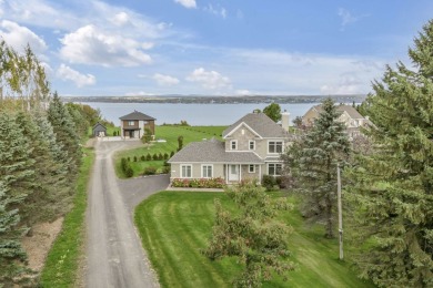  Home For Sale in Saint-Antoine-de-Tilly 