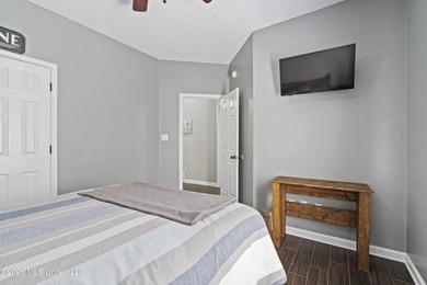Welcome to 1211 Cross Creek E Drive in Hernando, where comfort - photo 23