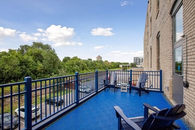 Welcome to your new home at the historic 1913 Calumet Building! - photo 25