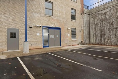 Welcome to your new home at the historic 1913 Calumet Building! - photo 27