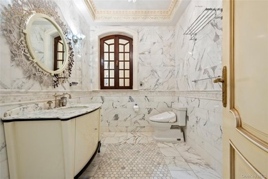 Rarely does a residence of this magnitude come to market - photo 31