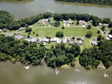 NEW PRICE!! Remodeled, waterfront, end dock & garage - photo 30