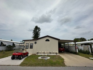 Lake Home For Sale in Mulberry, Florida
